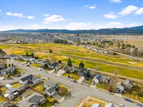 View/Area - 585 N Divot Ave, Post Falls, ID 83854 photo 5 of 21