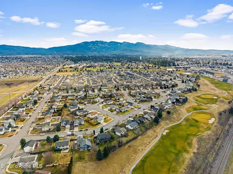 View/Area - 585 N Divot Ave, Post Falls, ID 83854 photo 17 of 21