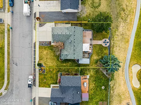 View/Area - 585 N Divot Ave, Post Falls, ID 83854 photo 1 of 21