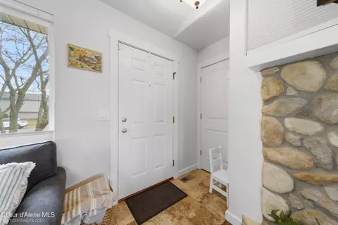 Entry Way - 585 N Divot Ave, Post Falls, ID 83854 photo 1 of 1