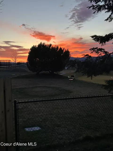 Exterior - 585 N Divot Ave, Post Falls, ID 83854 photo 14 of 17