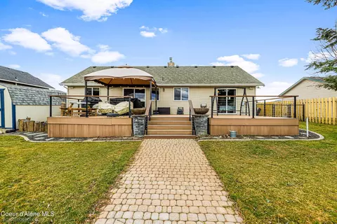 Exterior - 585 N Divot Ave, Post Falls, ID 83854 photo 4 of 17