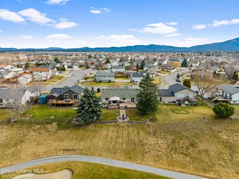 View/Area - 585 N Divot Ave, Post Falls, ID 83854 photo 10 of 21