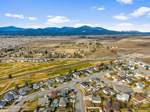 View/Area - 585 N Divot Ave, Post Falls, ID 83854 photo 14 of 21