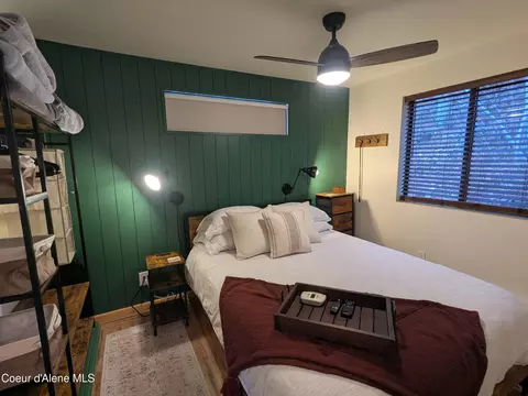 Bedroom - 920 Pearl St, Wallace, ID 83873 photo 1 of 3