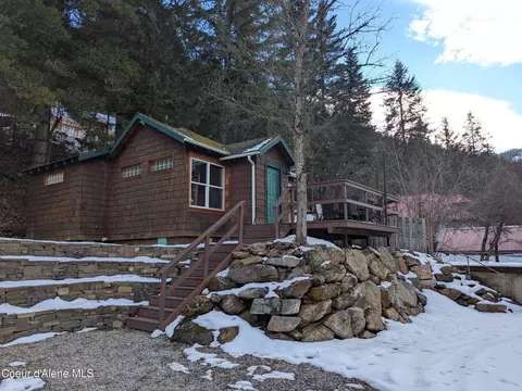 Exterior - 920 Pearl St, Wallace, ID 83873 photo 1 of 4
