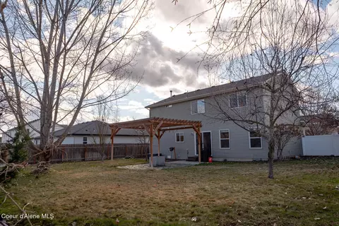 Exterior - 8464 N Boysenberry Loop, Hayden, ID 83835 photo 2 of 11