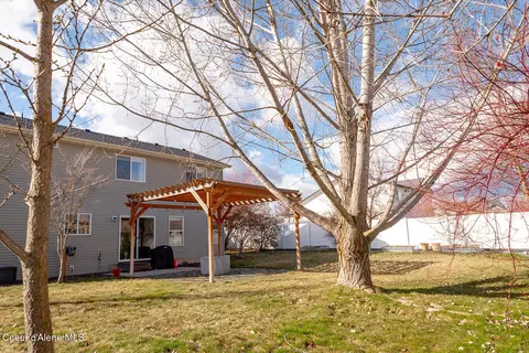 Exterior - 8464 N Boysenberry Loop, Hayden, ID 83835 photo 6 of 11