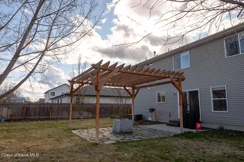 Exterior - 8464 N Boysenberry Loop, Hayden, ID 83835 photo 5 of 11