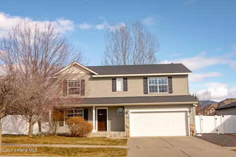 8464 N Boysenberry Loop, Hayden, ID 83835