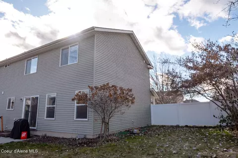 Exterior - 8464 N Boysenberry Loop, Hayden, ID 83835 photo 3 of 11