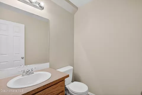 Bath - 692 N Hydra Pl # A, Post Falls, ID 83854 photo 2 of 4