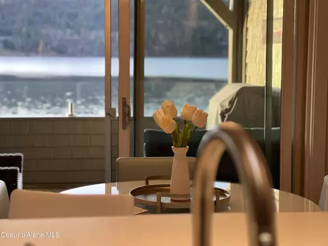 4797 S Arrow Point Dr #D105, Harrison, ID 83833