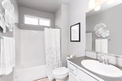 Bath - 3265 N Segar Loop, Post Falls, ID 83854 photo 1 of 6