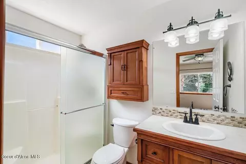Bath - 2744 N Alfalfa Loop, Post Falls, ID 83854 photo 1 of 2