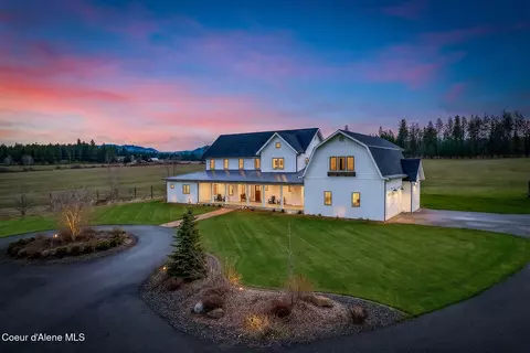12378 N Meadow Wood Ln, Hayden, ID 83835