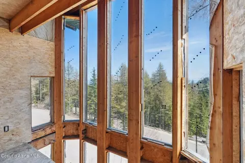 Entry Way - 45 Parallel Run Rd, Sandpoint, ID 83864 photo 3 of 10