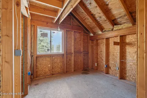 Bedroom - 45 Parallel Run Rd, Sandpoint, ID 83864 photo 4 of 4