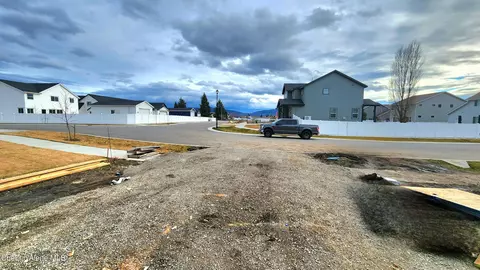 Exterior - 2593 E Natti Ct, Post Falls, ID 83854 photo 4 of 8