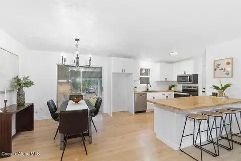 Dining - 327 S Sandpiper Loop, Post Falls, ID 83854 photo 1 of 2