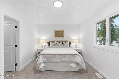 Bedroom - 327 S Sandpiper Loop, Post Falls, ID 83854 photo 5 of 9