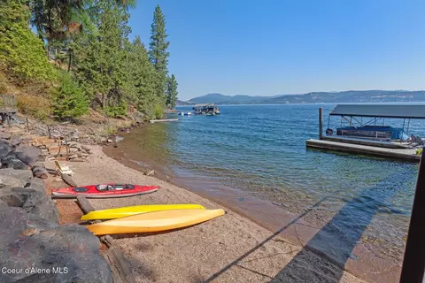 4520 S Threemile Point Rd, Coeur D'alene, ID 83814
