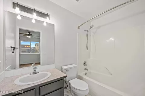 Bath - 2615 E Knapp Cir, Post Falls, ID 83854 photo 2 of 2