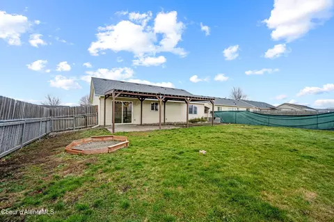 Exterior - 2615 E Knapp Cir, Post Falls, ID 83854 photo 4 of 7