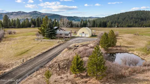8827 W Carnie Rd, Coeur D'alene, ID 83814