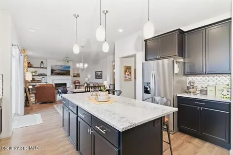 Kitchen - 880 E Allenby Ct, Post Falls, ID 83854 photo 3 of 3