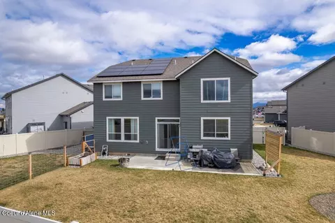 Exterior - 880 E Allenby Ct, Post Falls, ID 83854 photo 2 of 6