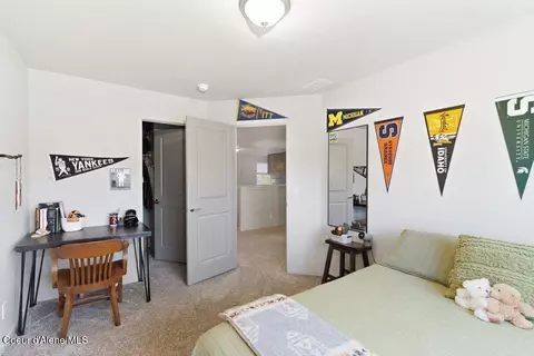 Bedroom - 880 E Allenby Ct, Post Falls, ID 83854 photo 6 of 9