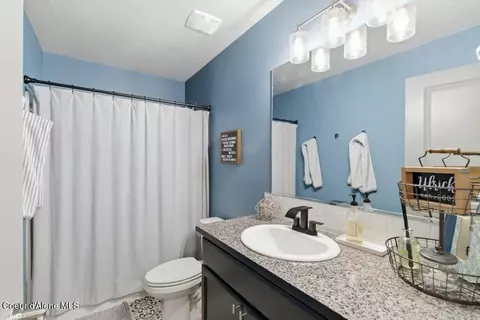 Bath - 880 E Allenby Ct, Post Falls, ID 83854 photo 2 of 2