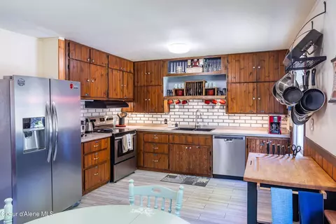 Kitchen - 211 4th St, Dover, ID 83825 photo 1 of 2