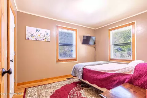 Bedroom - 211 4th St, Dover, ID 83825 photo 2 of 2