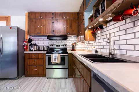 Kitchen - 211 4th St, Dover, ID 83825 photo 2 of 2