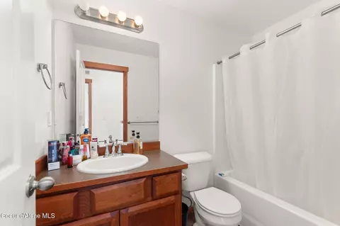 Bath - 8576 N Haddon St, Post Falls, ID 83854 photo 4 of 5