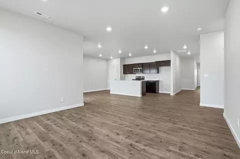 Living - 4521 E Culpeo Ave, Post Falls, ID 83854 photo 3 of 5