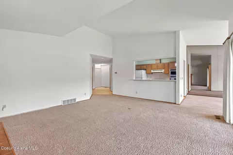 Living - 204 E 1st Ave # 13, Post Falls, ID 83854 photo 3 of 3