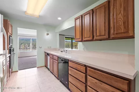 Kitchen - 204 E 1st Ave # 13, Post Falls, ID 83854 photo 3 of 3