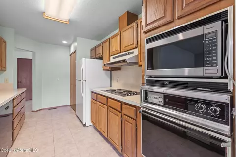 Kitchen - 204 E 1st Ave # 13, Post Falls, ID 83854 photo 1 of 3