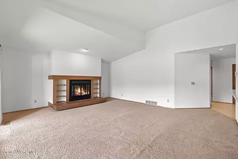 Living - 204 E 1st Ave # 13, Post Falls, ID 83854 photo 2 of 3