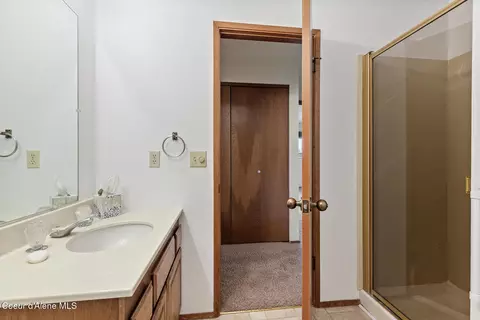 Bath - 204 E 1st Ave # 13, Post Falls, ID 83854 photo 3 of 3