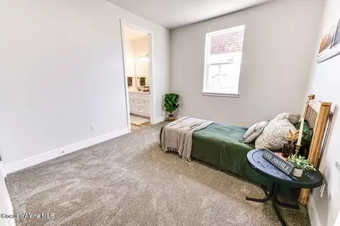 Bedroom - 899 Main St, Kellogg, ID 83837 photo 1 of 2