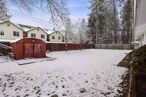 Exterior - 305 S 1st St, Pinehurst, ID 83850 photo 6 of 6