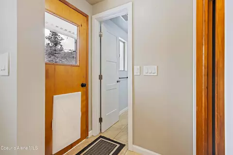 Entry Way - 305 S 1st St, Pinehurst, ID 83850 photo 3 of 5