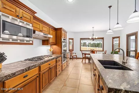 Kitchen - 724 E Arena Loop, Hayden, ID 83835 photo 5 of 5