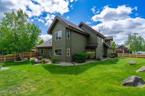 Exterior - 724 E Arena Loop, Hayden, ID 83835 photo 4 of 7