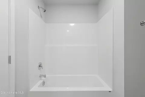Bath - 5441 E Aquila Ave, Post Falls, ID 83854 photo 6 of 6