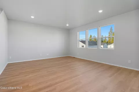Living - 5441 E Aquila Ave, Post Falls, ID 83854 photo 1 of 5